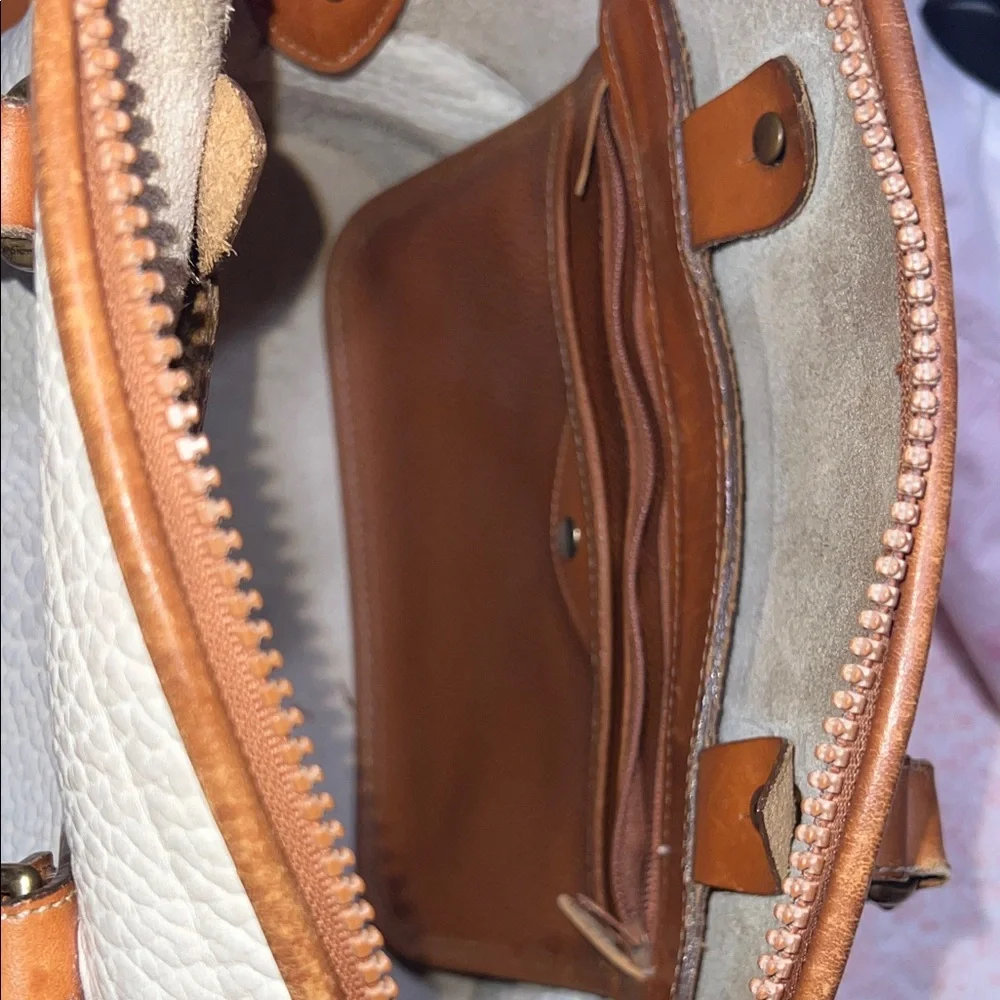 Dooney & Bourke White and Brown Satchel Vintage - Picture 6 of 9